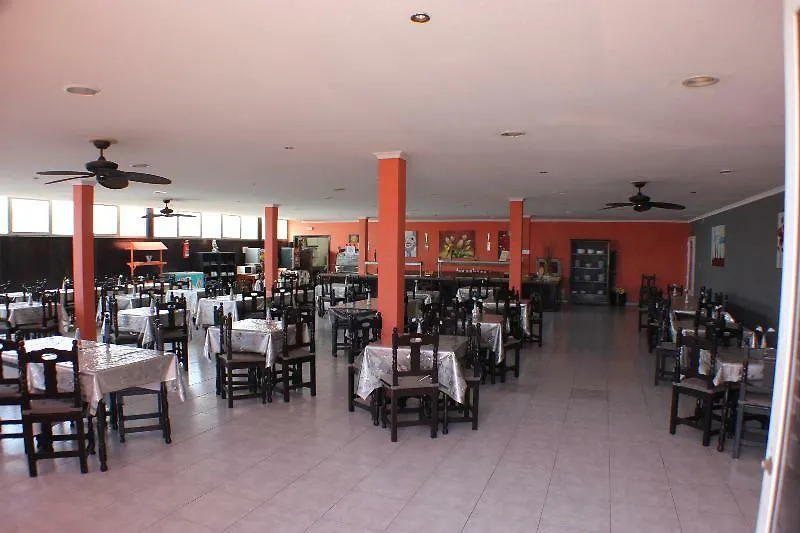 Aparthotel La Piramide Costa De Antigua Apartment