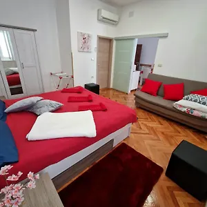 apartmani-lml.primorje-gorskikotar.com/