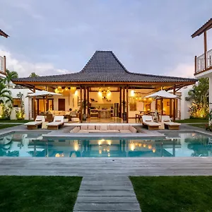 https://villa-loma.ubudhotelsnow.com