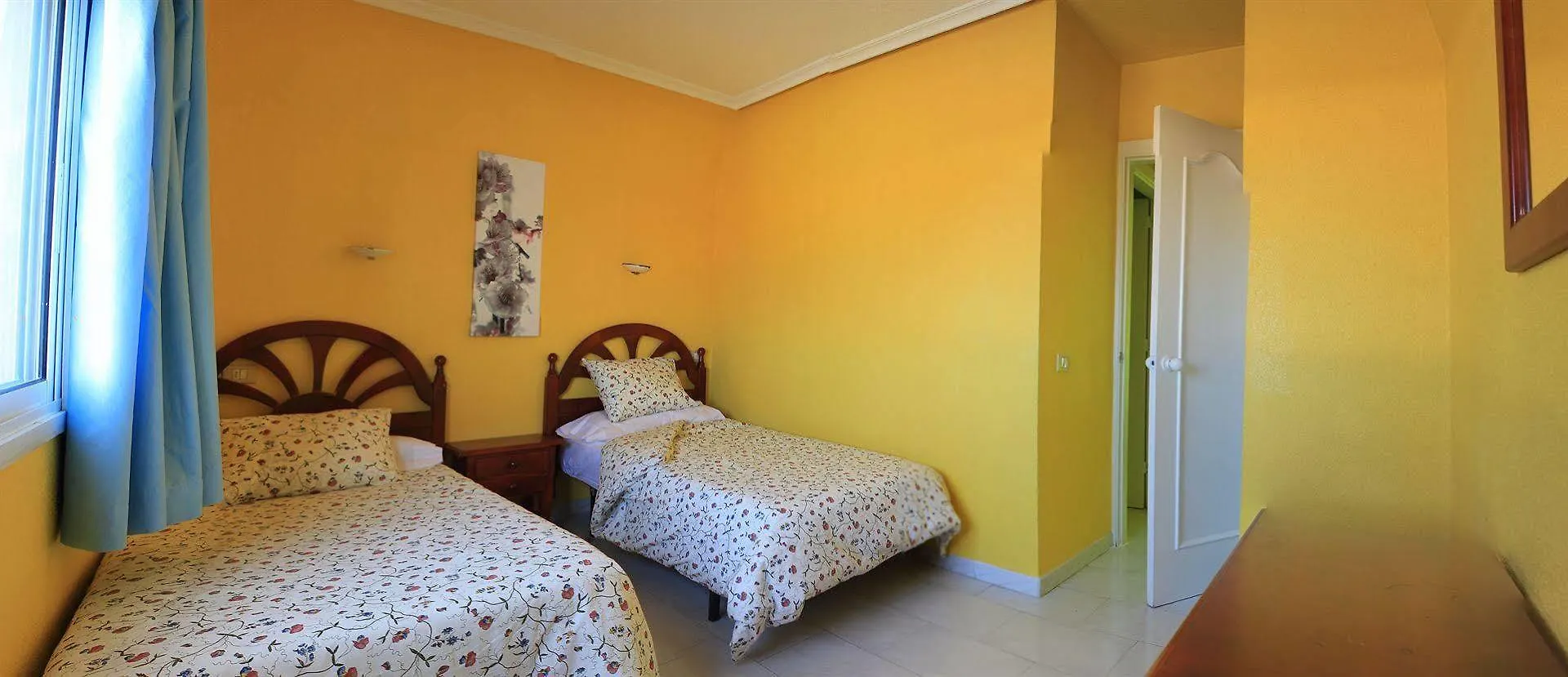 Aparthotel La Piramide Costa De Antigua 3*,